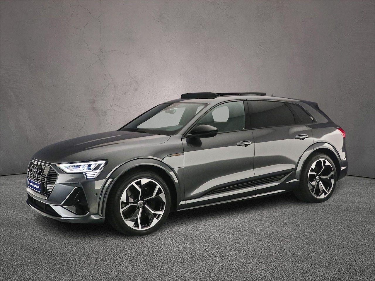 Audi e-tron - S quattro 95 kWh | Trekhaak | Panoramadak | Luchtvering | Leder | Elektr stoelen | Bang & - AutoWereld.nl