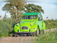 Citroën 2CV - 6
