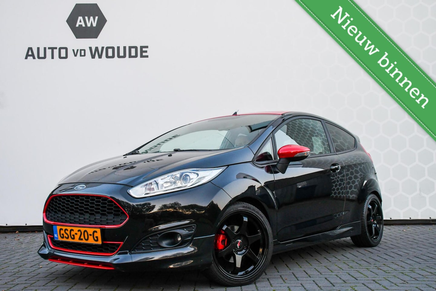 Ford Fiesta - 1.0 EcoBoost Red/Black Edition Stoelverwarming - AutoWereld.nl