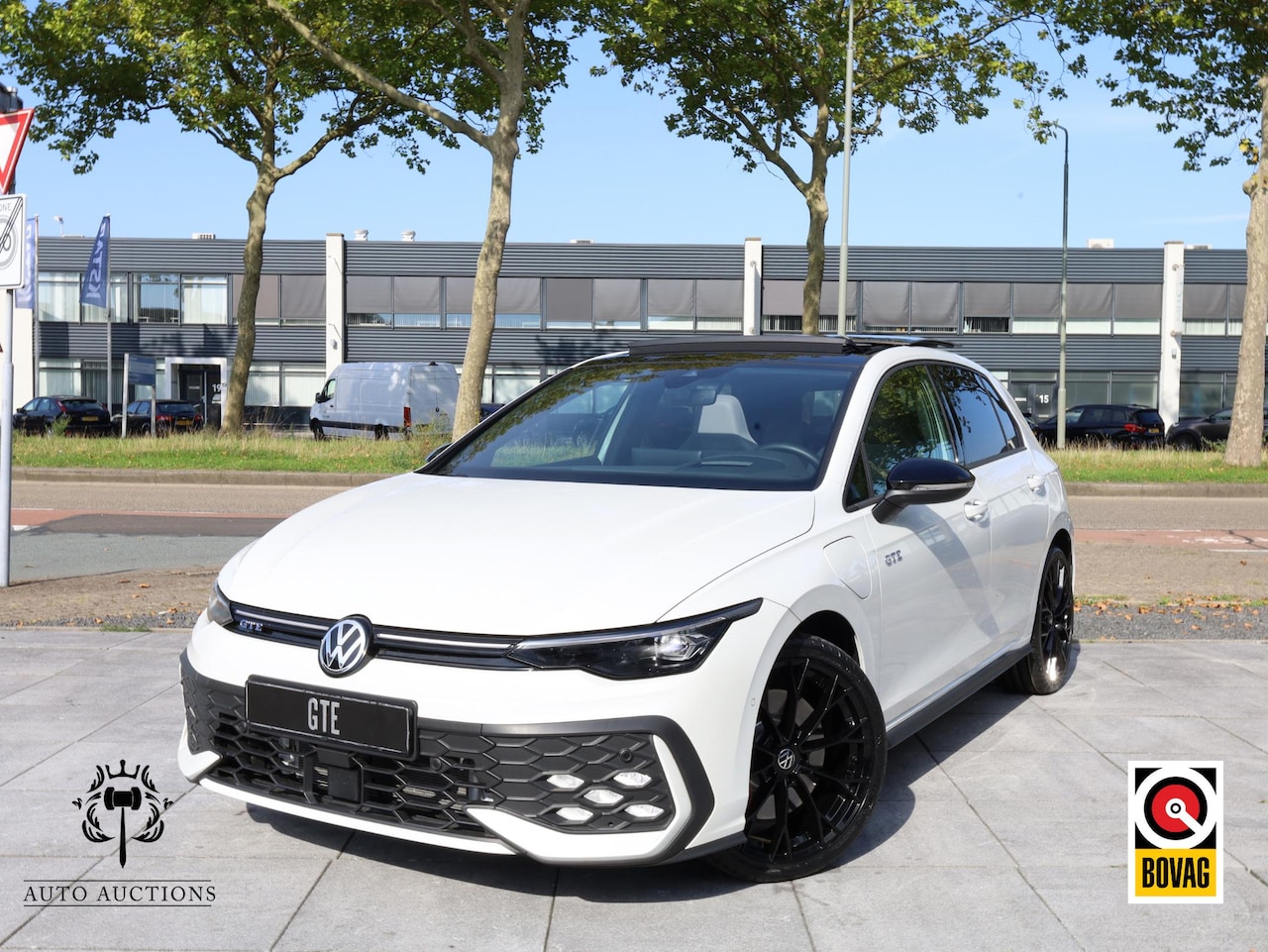 Volkswagen Golf - GTE 1.5 eHybrid 272PK | Panodak | Leer |19"Inch | Black Style | Garantie 2031 | Head-up | - AutoWereld.nl