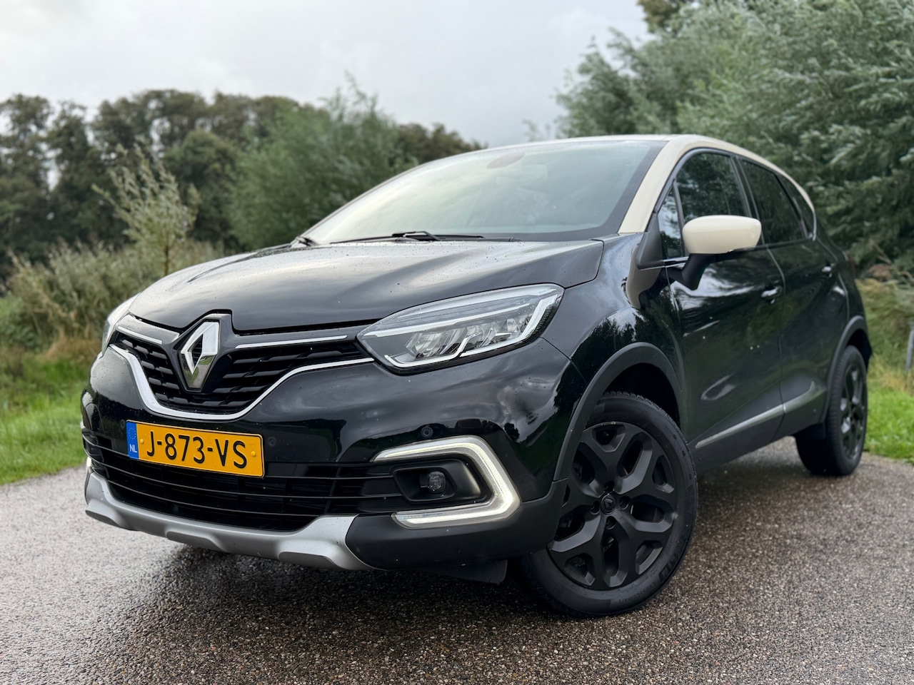 Renault Captur - 1.2 TCe Bose / Navigatie / Camera / Cruise Control / Climate Control / - AutoWereld.nl
