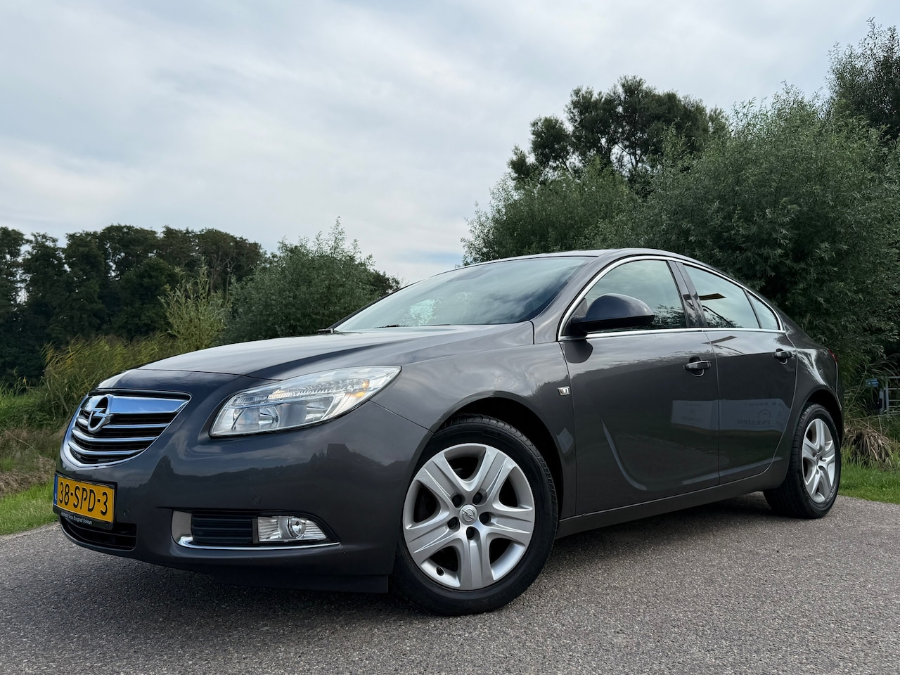 Opel Insignia - 1.4 Turbo EcoFLEX Business Edition Navi 2e Eigenaar Trekhaak Clima 17" Velgen PDC Cruise L - AutoWereld.nl