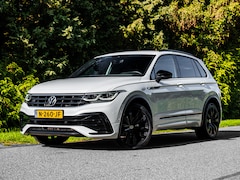 Volkswagen Tiguan - 1.5 TSI R-Line | IQ Lights | Trekhaak