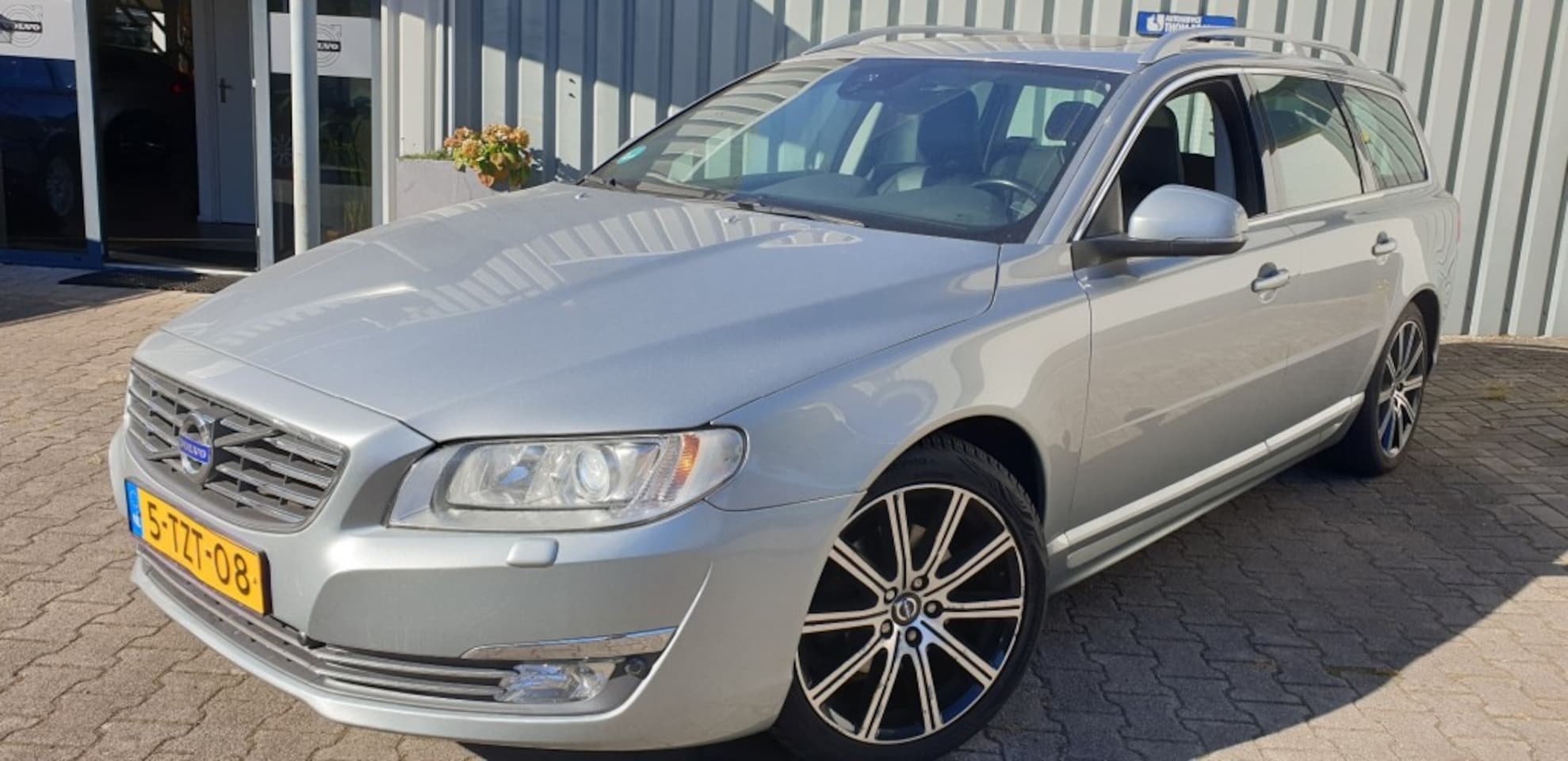 Volvo V70 - 2.0 D4 Nordic 2.0 D4 NORDIC+ - AutoWereld.nl