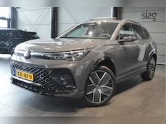 Volkswagen Tiguan - 1.5 eHybrid 3X R-Line Black Style head up pano 20 inch 272 pk