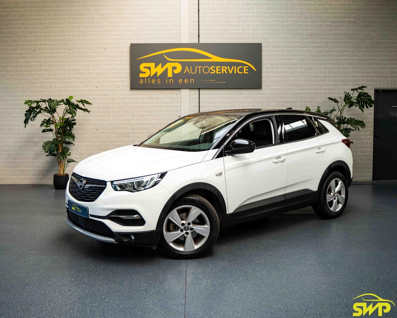 Opel Grandland X - 1.2 Turbo Innovation | Navi | Camera - AutoWereld.nl