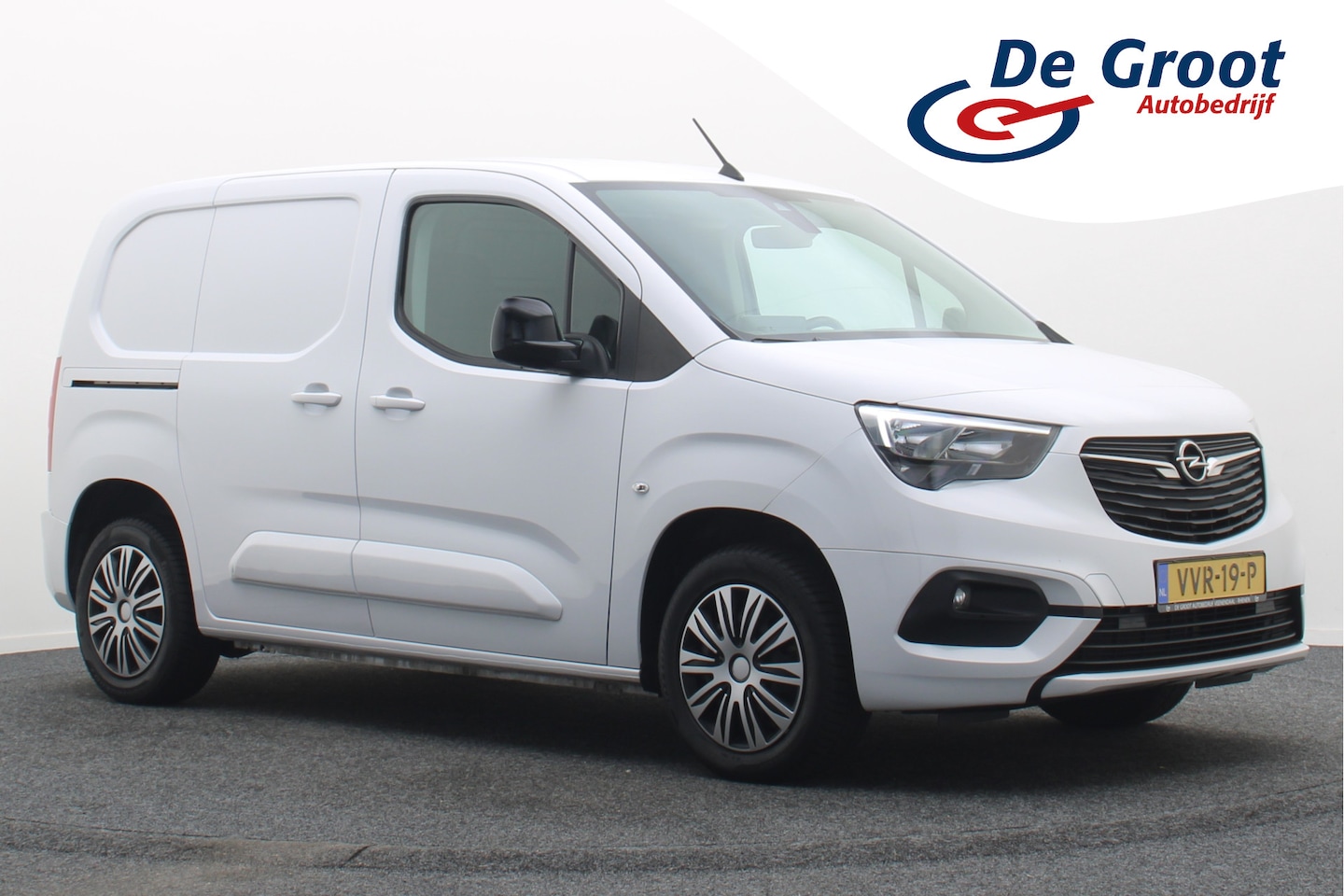 Opel Combo - 1.5D L1H1 Automaat Airco, Cruise, Apple Carplay, Stuurwielverwarming, Rijstrooksensor, DAB - AutoWereld.nl