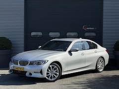 BMW 3-serie - 330e High Executive | Camera | Navigatie | Memory Stoelen | Lederen Bekleding | Stoelverwa