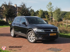 Volkswagen Tiguan - 1.5 TSI Comfortline Business | Apple Carplay | ACC | Parkeesensoren | DAB | NL-Auto |