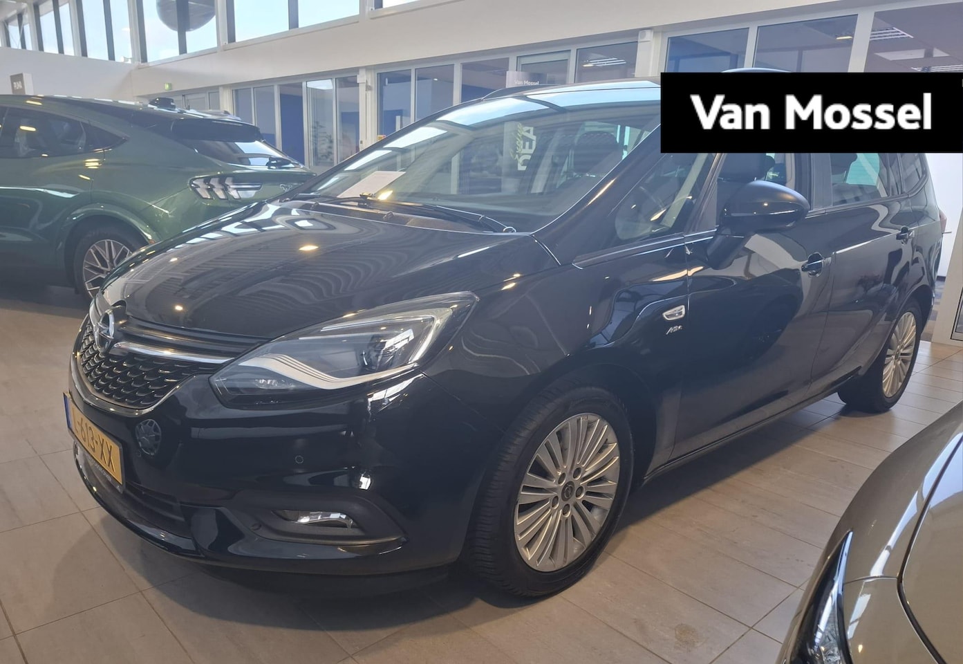 Opel Zafira Tourer - 1.4 Edition | Met dakdragers | Inclusief ingebouwde uitklapbare fietsendrager ! - AutoWereld.nl