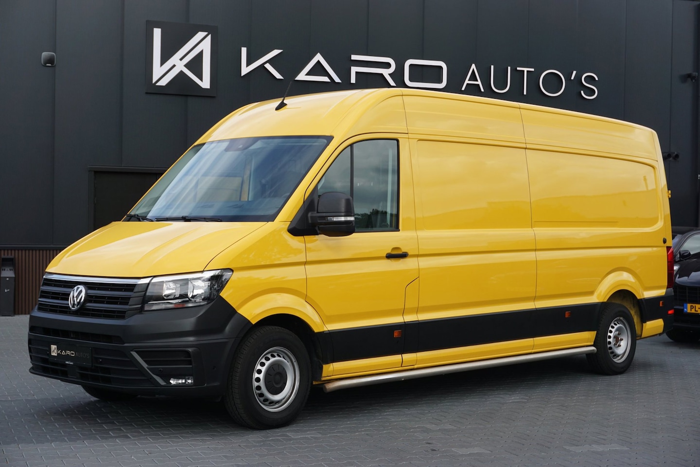 Volkswagen Crafter - 35 2.0 TDI L4H3 DC DSG Carplay Cruise Cam - AutoWereld.nl