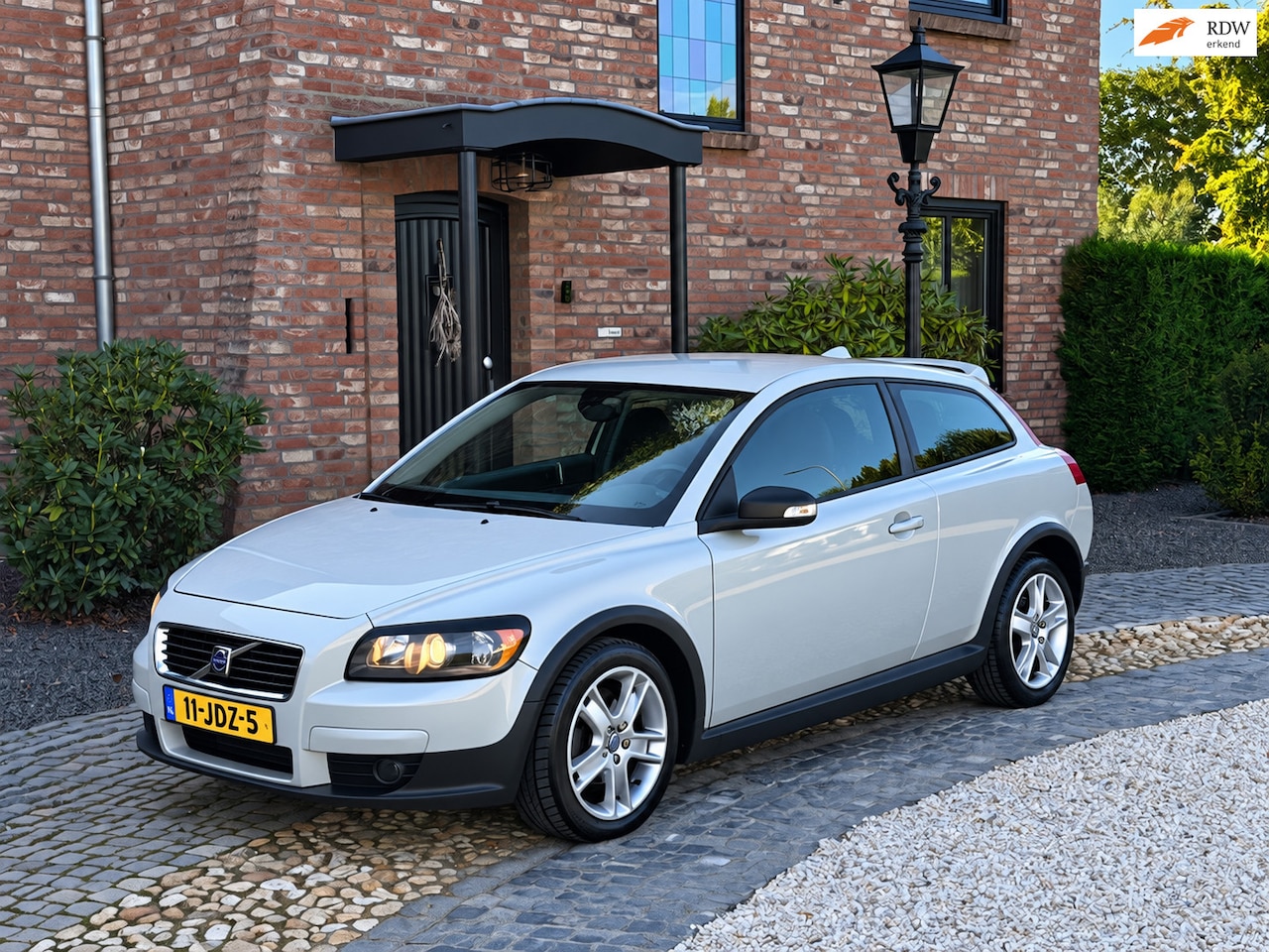 Volvo C30 - 1.8 Sport Leder Navi Parelmoer - AutoWereld.nl