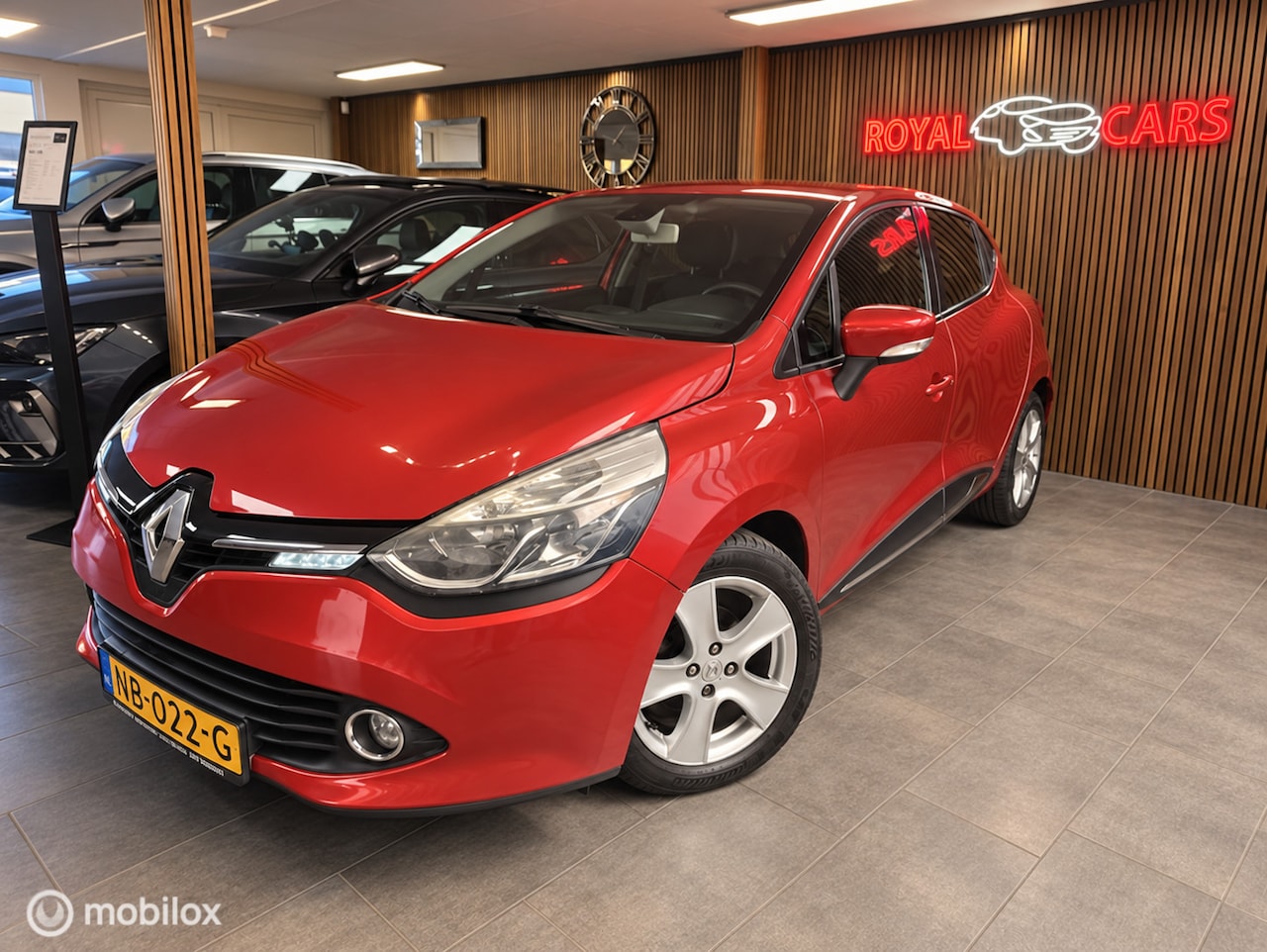 Renault Clio - 0.9 TCe Dynamique/ Cruise Control / Navigatie - AutoWereld.nl
