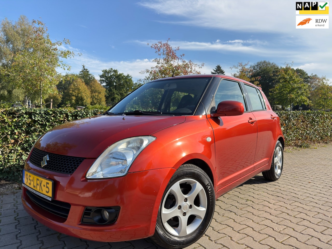 Suzuki Swift - 1.3 Bandit Sport , 5 DRS. , Clima / CarPlay Multimedia / Elec.Pakket / Cv / 15" Lm Velen. - AutoWereld.nl