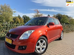 Suzuki Swift - 1.3 Bandit Sport , 5 DRS. , Clima / CarPlay Multimedia / Elec.Pakket / Cv / 15" Lm Velen