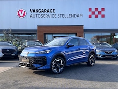 Volkswagen T-Roc - 1.5 eTsi 150pk R-Line|Matrix LED|Keyless|ACC|Winterpakket|Elektr Kofferklep|Camera