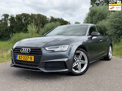 Audi A4 Limousine - 2.0 TFSI MHEV Sport S line black edition / NL Auto / Automaat / Navigatie / Climate Contro