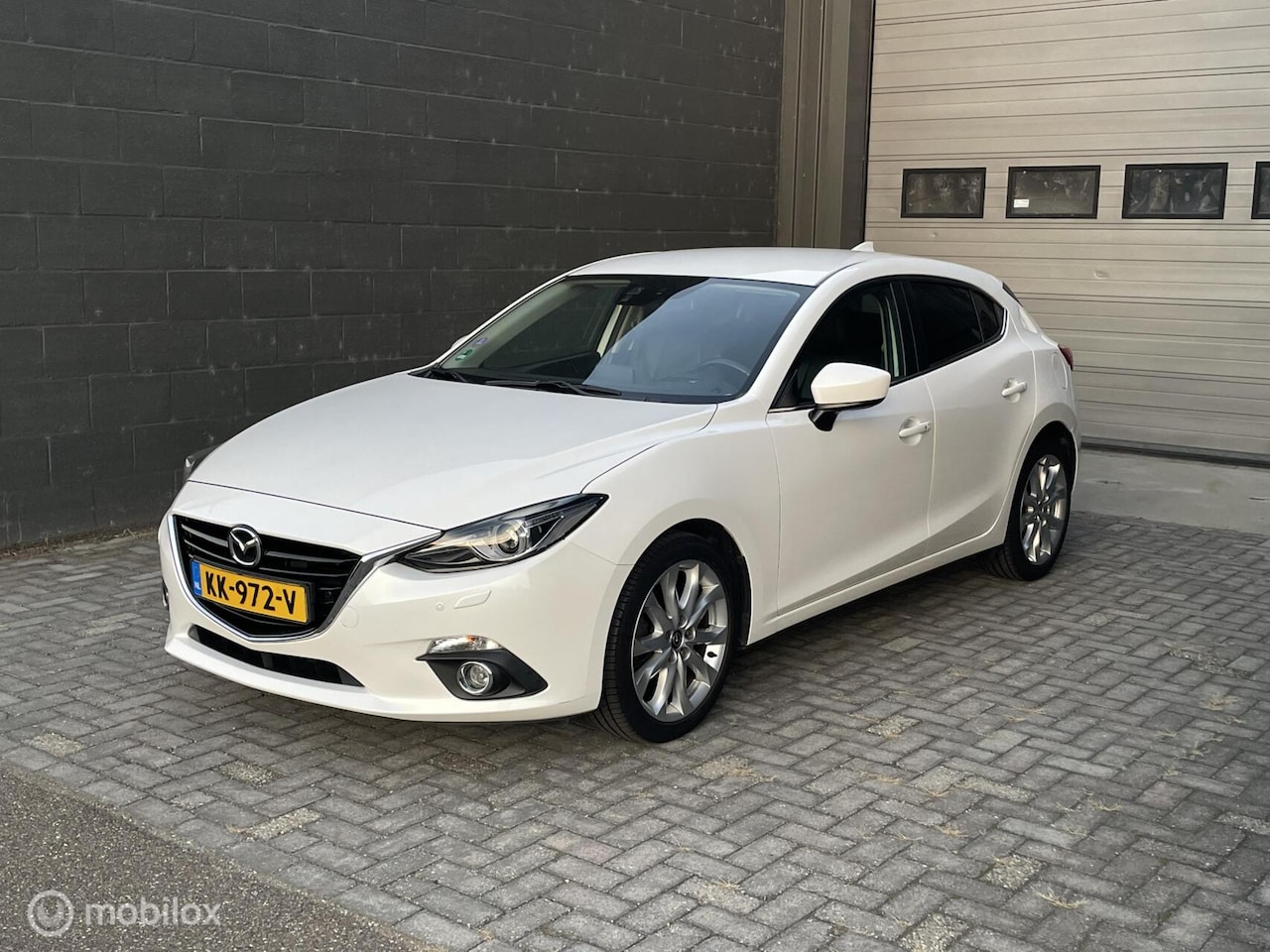 Mazda 3 - 2.0 GT-M Line | Leder | Bose | LED | Camera | HUD | PDC | Elec. stoelverstelling | - AutoWereld.nl