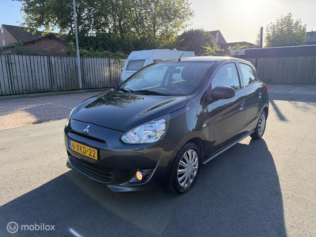 Mitsubishi Space Star - 1.0 Intense 2013 - AutoWereld.nl