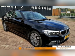 BMW 5-serie - 520i High Executive M Sport lLine met nieuwe APK en Banden