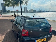 Volkswagen Polo - 1.4-16V Athene