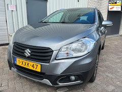 Suzuki SX4 S-Cross - 1.6 Exclusive - Motor tikt - Achter schade - Schade
