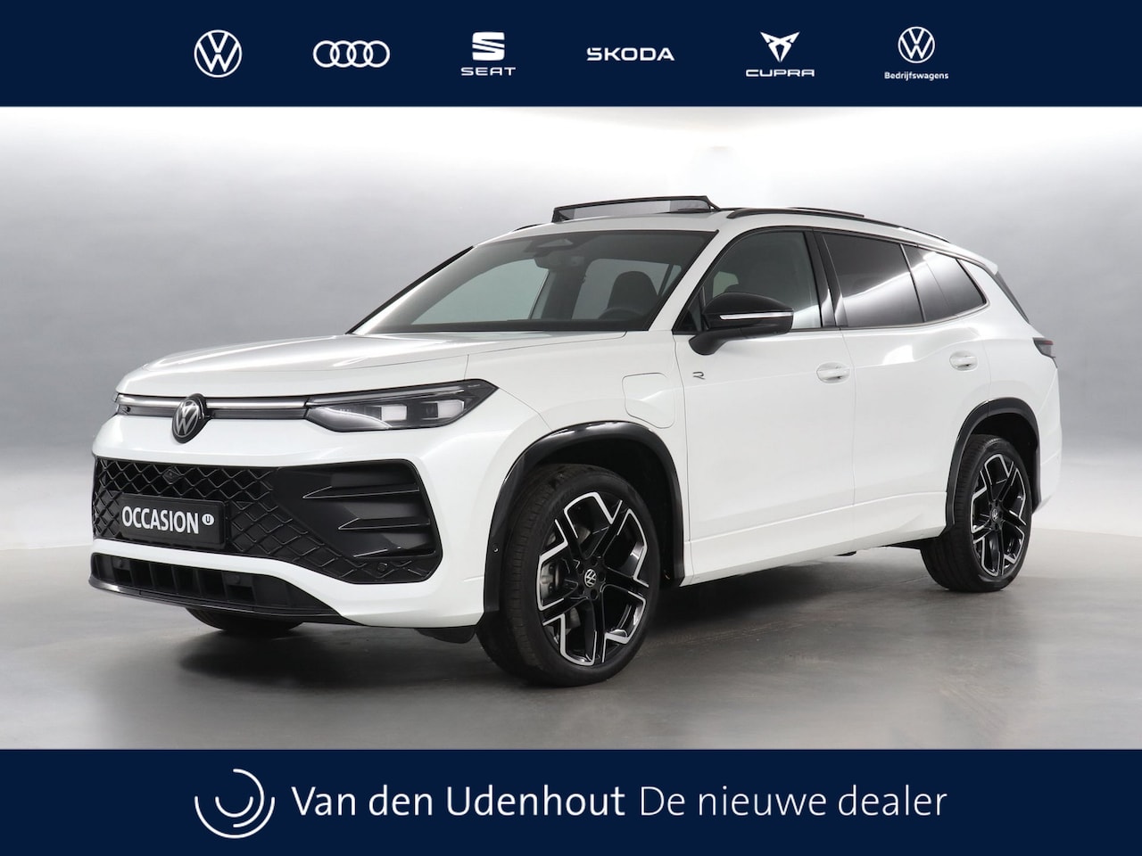 Volkswagen Tayron - 1.5 eHybrid 204pk R-Line Edition DSG / Panoramadak / Stoel+stuurverwarming / 360 Camera / - AutoWereld.nl