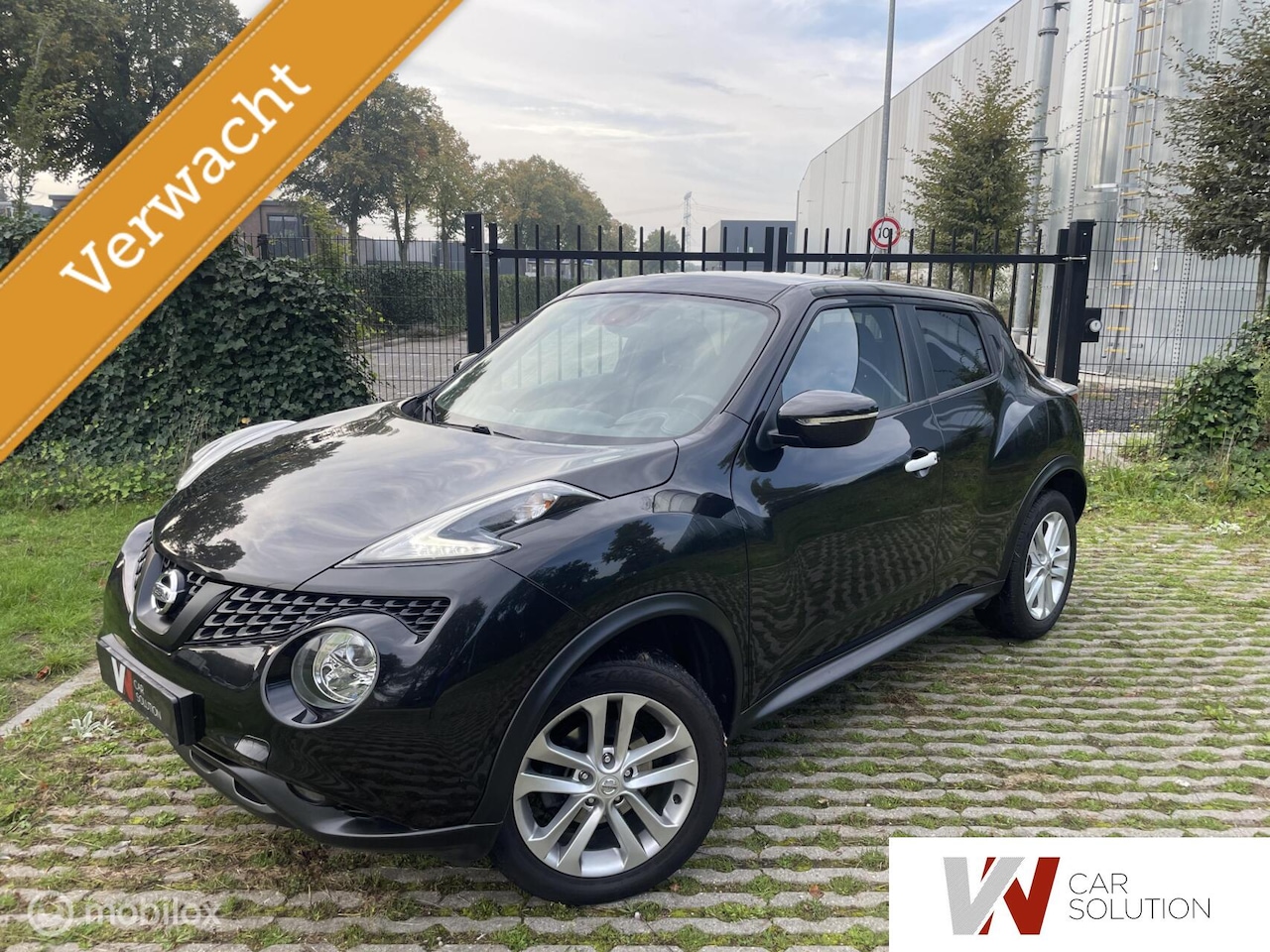 Nissan Juke - 1.2 DIG-T S/S PANO NAVI CLIMA STOELV CAM LEDER - AutoWereld.nl