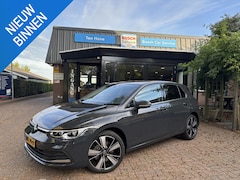 Volkswagen Golf - 1.4 eHybrid Style|Trekhaak|App-Connect|Camera|18"