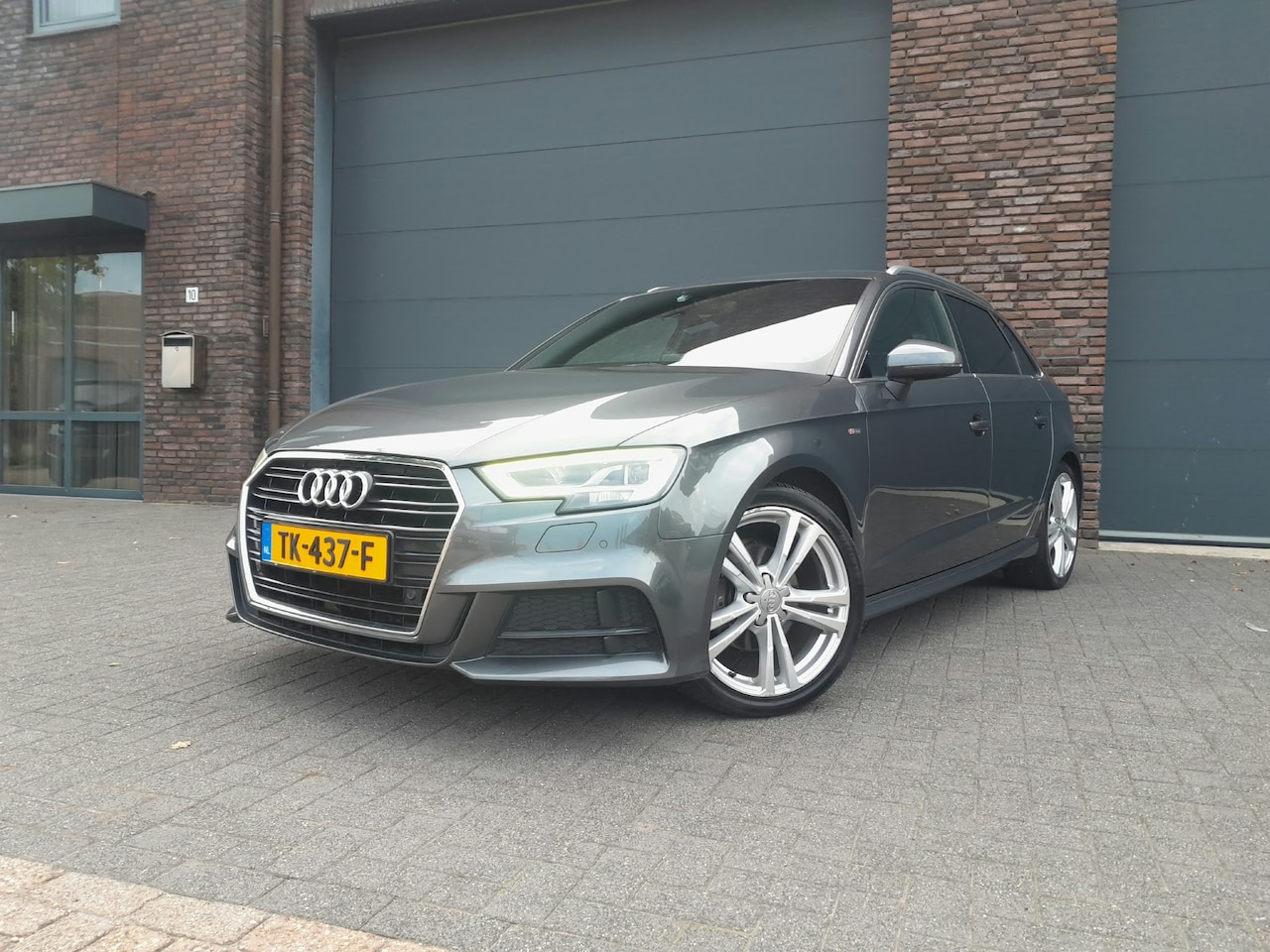 Audi A3 Sportback - 1.5 TFSI CoD Sport S Line Edition Clima Cruise Stuurwiel multifunctioneel - AutoWereld.nl