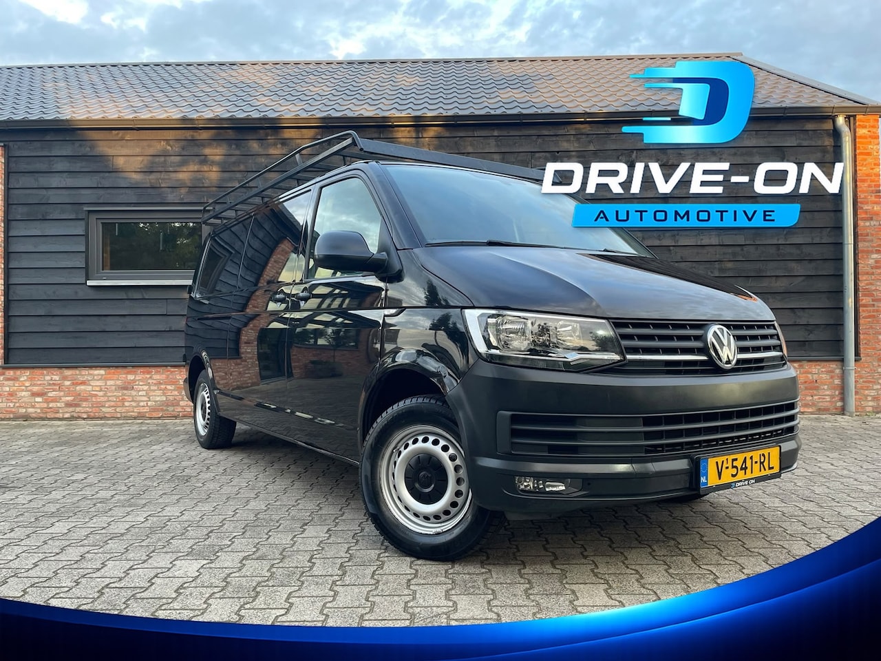 Volkswagen Transporter - 2.0 TDI L2H1 - Imperiaal - Cruise - Airco - Trekhaak - AutoWereld.nl