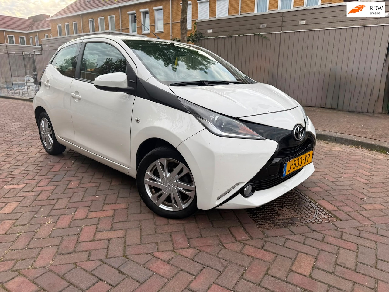 Toyota Aygo - 1.0 VVT-i x-pose 2017 *Camera* Inruilkoopje* - AutoWereld.nl