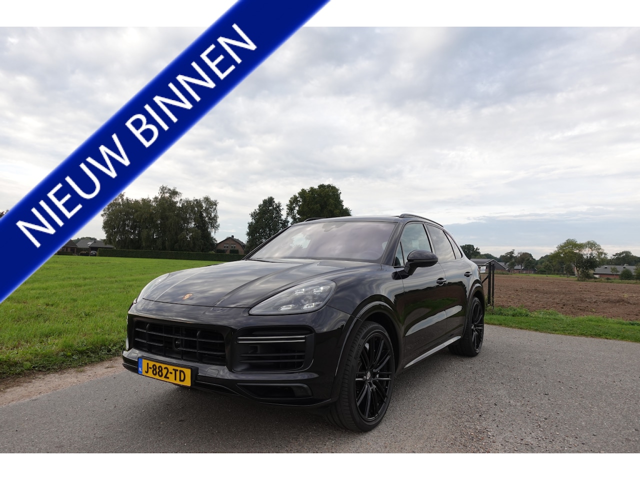 Porsche Cayenne - 4.0 Turbo | FULL OPTION | Softclose | Panoramadak | Trekhaak | Massage | PSCB | PASM | Ach - AutoWereld.nl