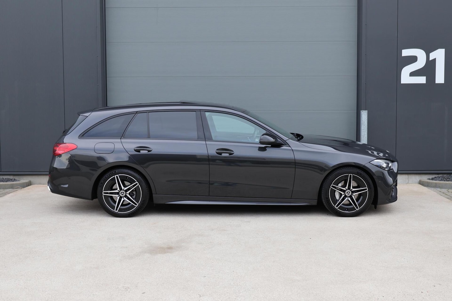 Mercedes-Benz C-klasse Estate - 300 d AMG Line / Panoramadak / Memory Stoelen / Burmester Surround / Night Pakket / Trekha - AutoWereld.nl