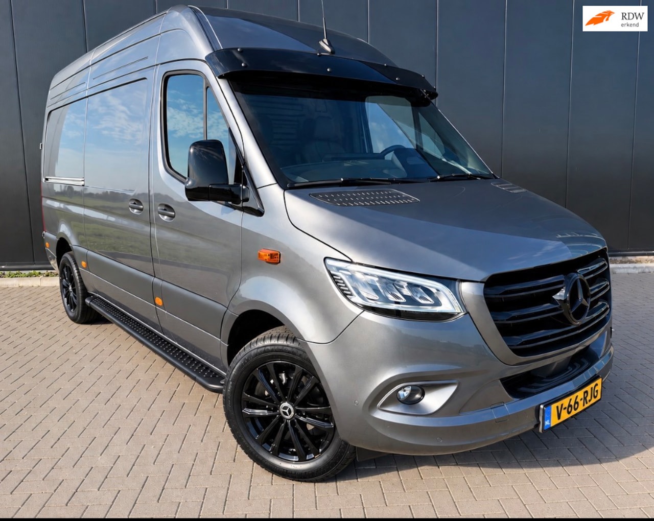 Mercedes-Benz Sprinter - 317 CDI L2H2 AUTOMAAT FULL-LED NAVI CAMERA FACELIFT - AutoWereld.nl