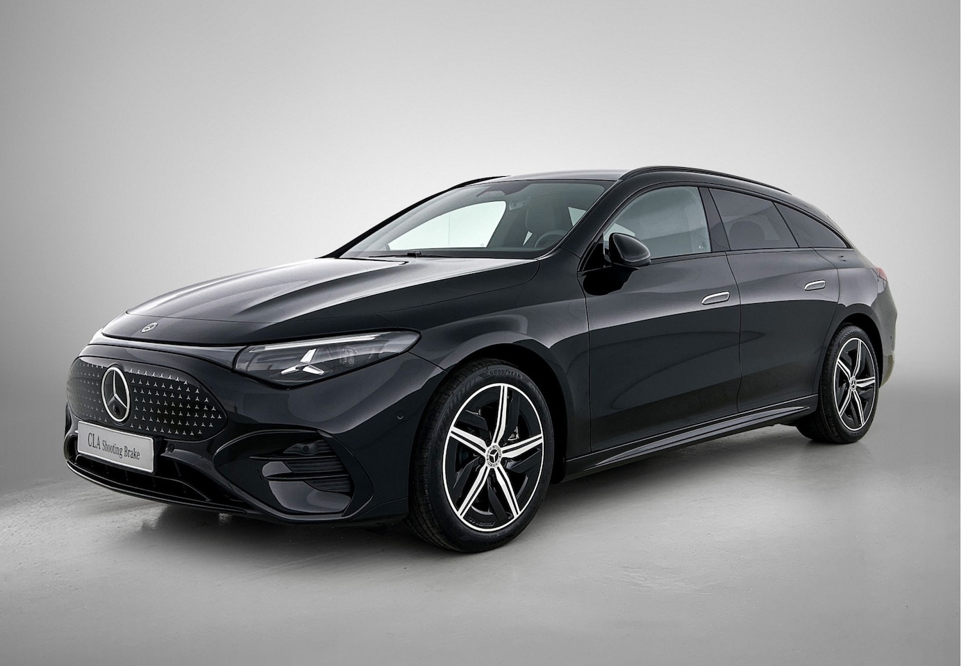 Mercedes-Benz CLA-klasse Shooting Brake - 250+ Business Solution AMG 85 kWh | Nightpakket | Spiegelpakket | Trekhaak | Vast panorama - AutoWereld.nl