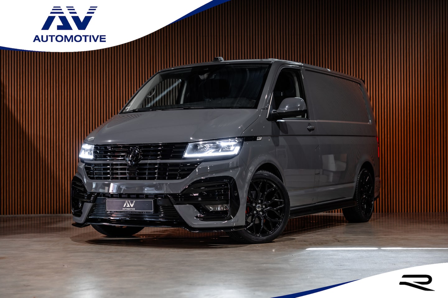 Volkswagen Transporter - 2.0 TDI BULLI | ACC | Bi-Xenon | Virtual Cockpit | CarPlay | Discover Pro | Camera | Navig - AutoWereld.nl