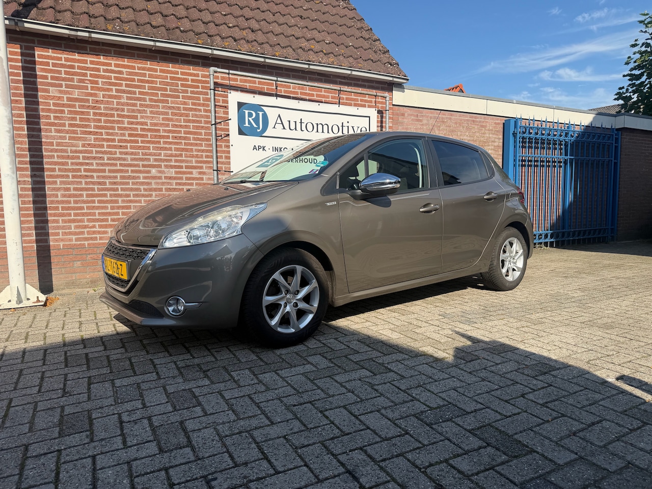 Peugeot 208 - 1.2 Vti Allure 1.2 VTi Allure - AutoWereld.nl