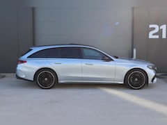 Mercedes-Benz E-klasse Estate - 300 de 4MATIC AMG Line / Panoramadak / Memory Stoelen / Hyperscreen / Keyless-Go / Luchtve