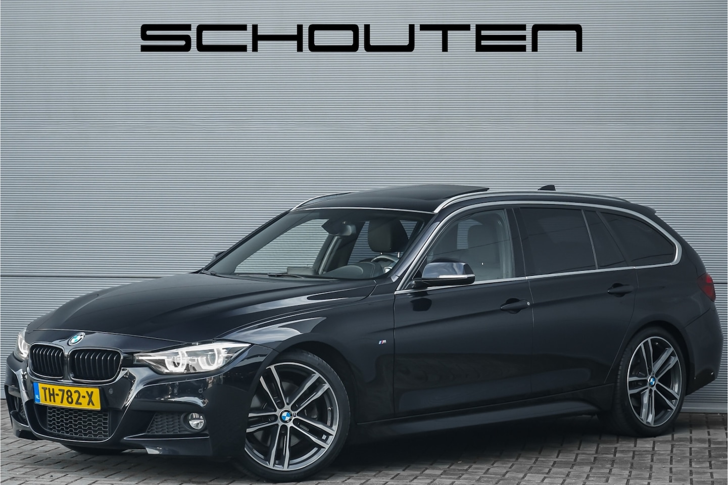 BMW 3-serie Touring - 330i High Executive M-Sport Pano Leder Stuur & Stoelverw PDC 19" - AutoWereld.nl