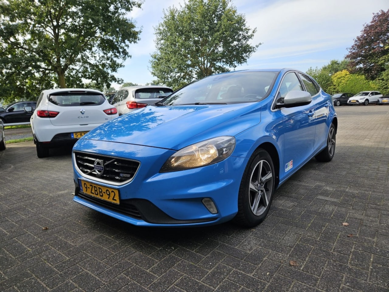 Volvo V40 - 2.0 D4 R-Design 2014 kanon! Apk - AutoWereld.nl