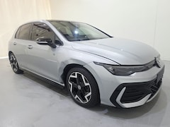 Volkswagen Golf - VIII 1.5 eTSI R/Line Pano DSG MHEV 110kw