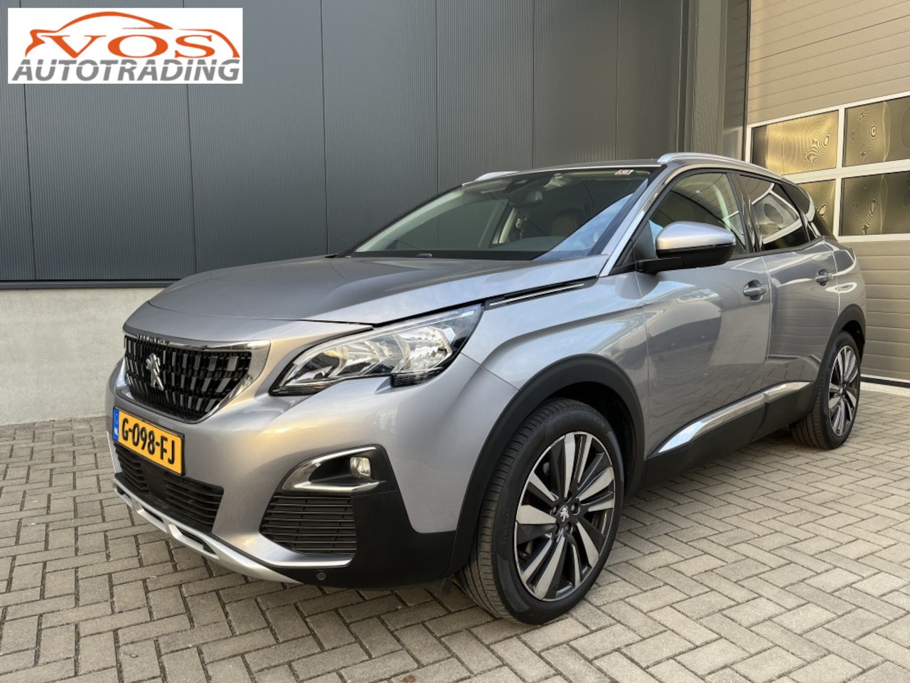 Peugeot 3008 - 1.2 PureTech Allure | automaat | nieuwe distributie - AutoWereld.nl