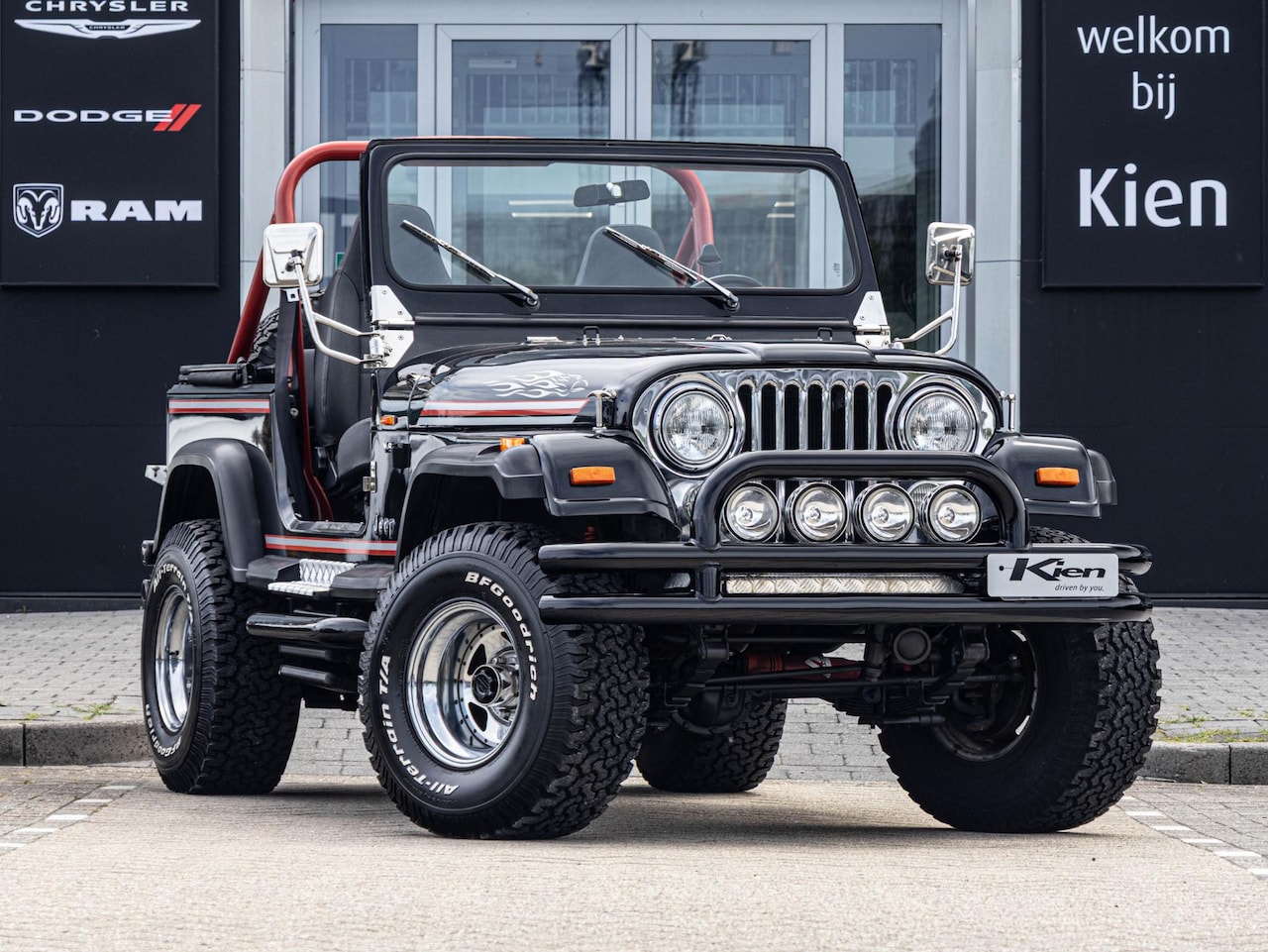 Jeep 4x4 CJ - Laredo - AutoWereld.nl