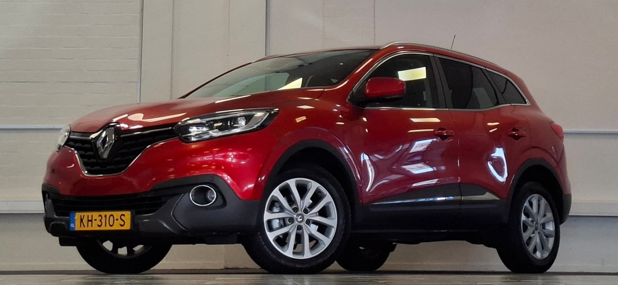 Renault Kadjar - 1.5 dCi Intens Trekhaak Navigatie Leder Euro 6 - AutoWereld.nl