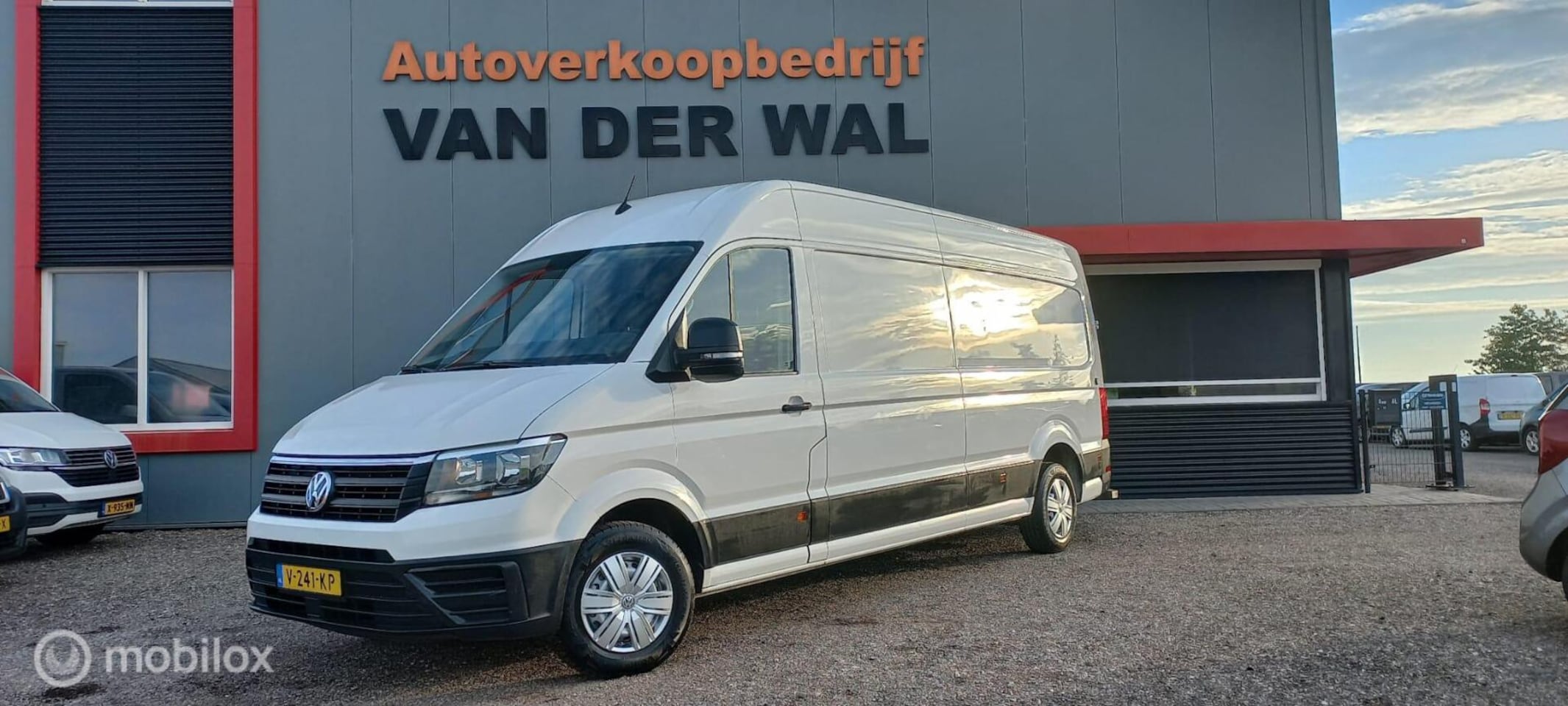 Volkswagen Crafter - Bestel 35 2.0 TDI L4H3 - AutoWereld.nl