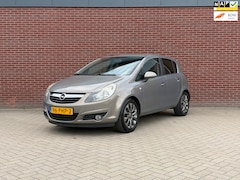 Opel Corsa - 1.4-16V '111' Edition / Nap / Airco / Cruise / Trekhaak