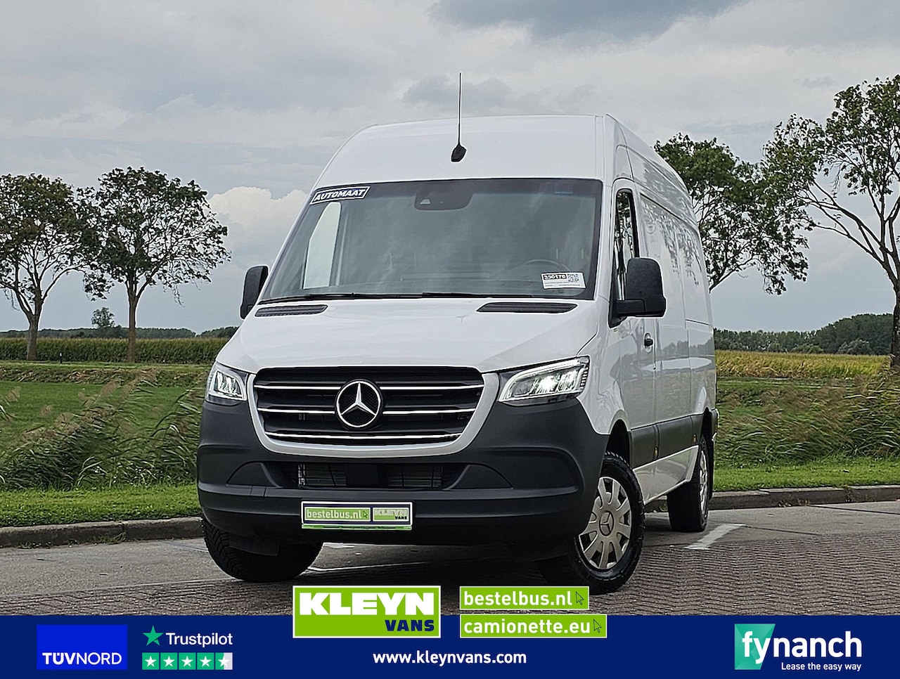 Mercedes-Benz Sprinter - 317 L2H2 LED 3.5t-Trekh. - AutoWereld.nl