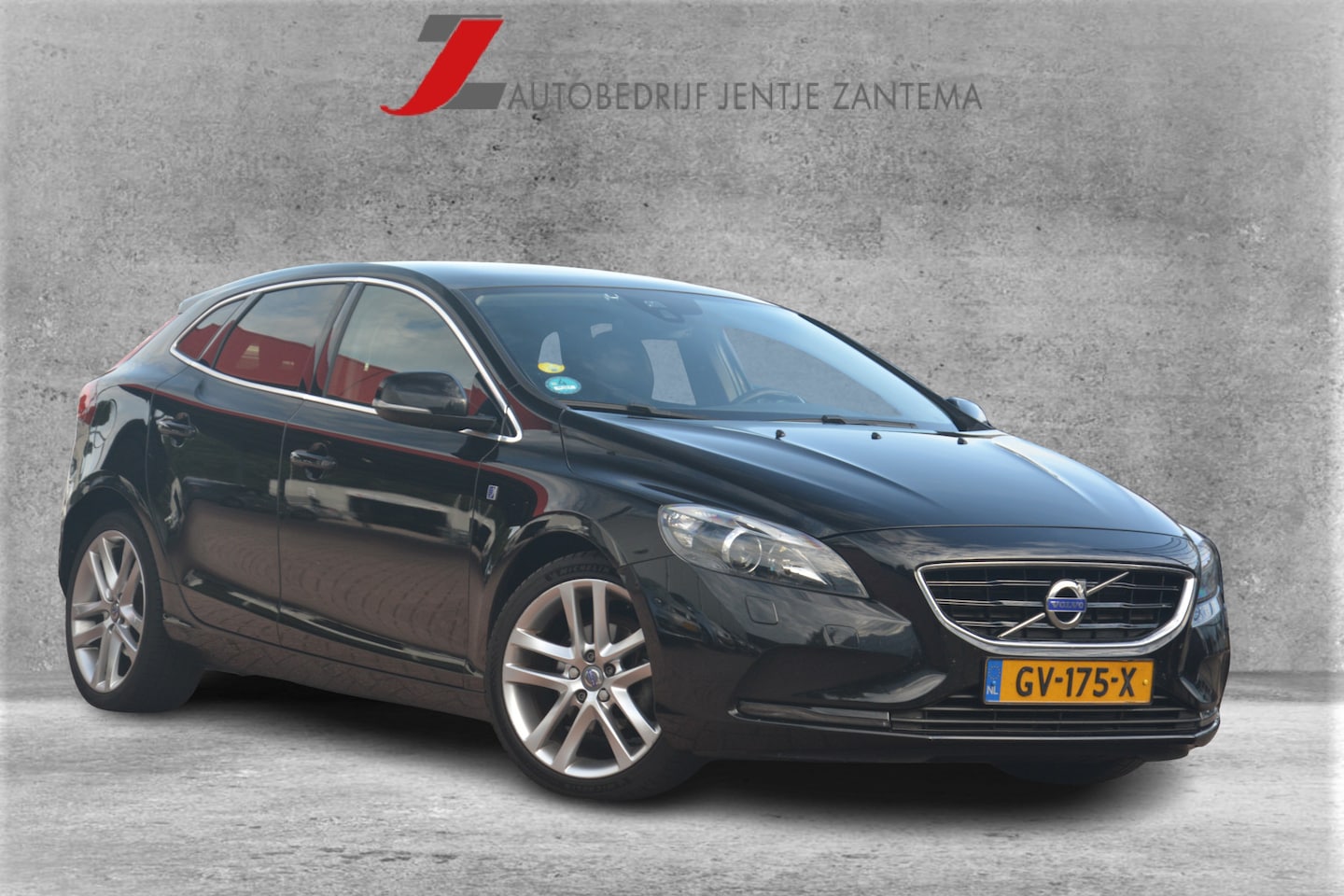 Volvo V40 - 2.0 D2 Ocean Race Business OCEAN RACE zeer compleet met oa memory stoel panoramadak xenon - AutoWereld.nl