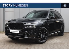 BMW X7 - xDrive40i M Sport Automaat / Panoramadak Sky Lounge / Trekhaak / Stoelventilatie / Massage